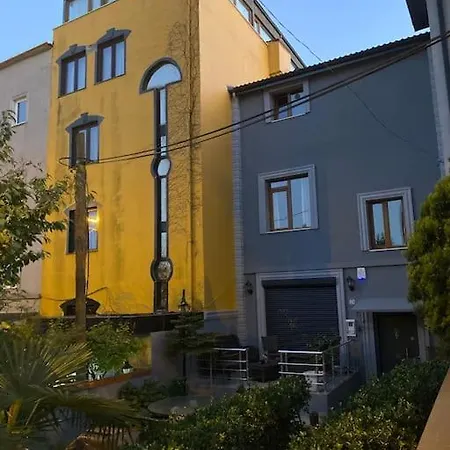 Holiday home Bogaz'inda, Bahceli, 5 Katli Villa-500m2