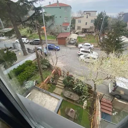 Bogaz'inda, Bahceli, 5 Katli Villa-500m2 Holiday home Istanbul