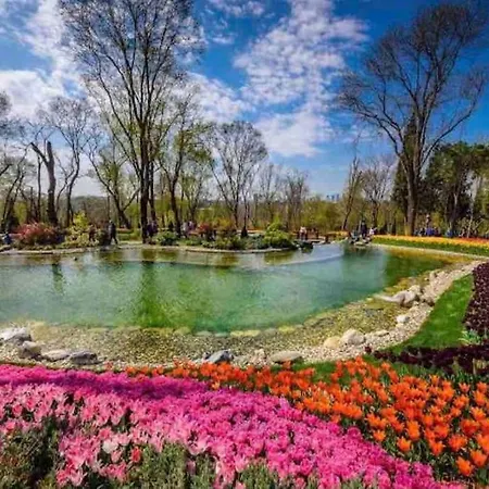 Bogaz'inda, Bahceli, 5 Katli Villa-500m2 Holiday home Istanbul