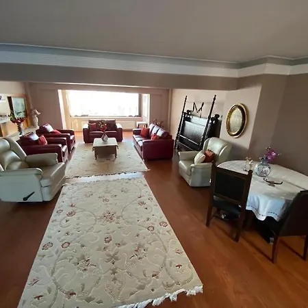 Bogaz'inda, Bahceli, 5 Katli Villa-500m2