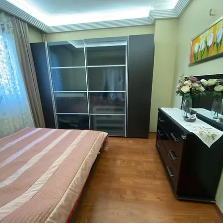 Bogaz'inda, Bahceli, 5 Katli Villa-500m2 Holiday home *