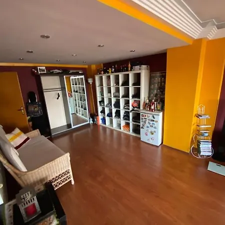 Bogaz'inda, Bahceli, 5 Katli Villa-500m2 Istanbul